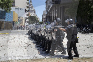 NEWS - Argentinien: Mehr als 150 Verletzte bei Protesten gegen die Rentenreform