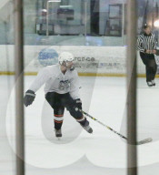 EXKLUSIV - Justin Bieber wird beim Eishockey 'gechecked'