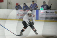 EXKLUSIV - Justin Bieber wird beim Eishockey 'gechecked'