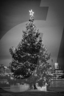 REPORTAGE - Christmas in London