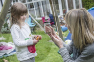 REPORTAGE - Mit der Familie draussen schlafen und der Natur nahe sein