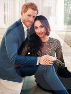 PEOPLE - Die offiziellen Verlobungsbilder von Prinz Harry und Meghan Markle
