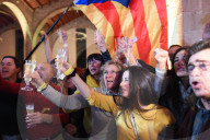 NEWS - Spanien: Puigdemont spricht von Sieg der 'katalanischen Republik'