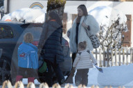 EXKLUSIV - Andrea Casiraghi feiert mit seiner Frau Tatiana Weihnachten in Gstaad