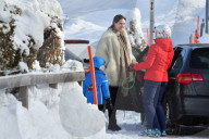 EXKLUSIV - Andrea Casiraghi feiert mit seiner Frau Tatiana Weihnachten in Gstaad