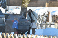 EXKLUSIV - Andrea Casiraghi feiert mit seiner Frau Tatiana Weihnachten in Gstaad
