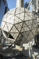 NEWS - New York: Aufbauarbeiten am Times Square für den New Years Eve Ball