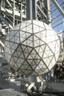 NEWS - New York: Aufbauarbeiten am Times Square für den New Years Eve Ball