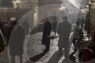 PEOPLE - Film Stills zu TV Serie "Maigret"