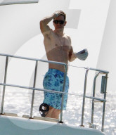 PEOPLE - Mark Wahlberg macht mit seiner Familie Ferien auf Barbados