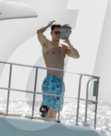 PEOPLE - Mark Wahlberg macht mit seiner Familie Ferien auf Barbados