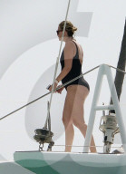 PEOPLE - Mark Wahlberg macht mit seiner Familie Ferien auf Barbados