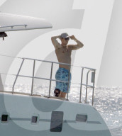 PEOPLE - Mark Wahlberg macht mit seiner Familie Ferien auf Barbados