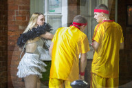 FEATURE - Üble Szenen in englischen Städten am Boxing Day