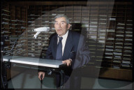 Golo Mann an Eröffnung seiner Ausstellung 1992
