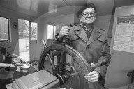 Bundesrat Alphons Egli am Steuer, 1983
