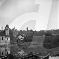 Das Städtchen Eglisau im Zürcher Weinland, 1959