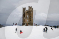 NEWS - England versinkt im Schnee