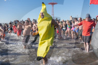 FEATURE - In eisiger Kälte: Coney Island Polar Bear Schwimmen