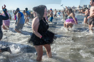 FEATURE - In eisiger Kälte: Coney Island Polar Bear Schwimmen