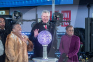 PEOPLE - Silvesterfeier am Times Square in New York