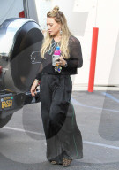 PEOPLE - Hilary Duff mit Luca in LA unterwegs