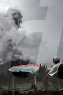 NEWS - Indonesien: Vulkan Sinabung bleibt hochaktiv