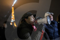 NEWS - Paris: Polizisten-Gattinnen protestieren gegen Gewalt gegen ihre MÃ¤nner