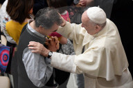 NEWS - Rom: Franziskus - ein Papst zum Anfassen