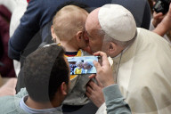 NEWS - Rom: Franziskus - ein Papst zum Anfassen