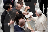 NEWS - Rom: Franziskus - ein Papst zum Anfassen