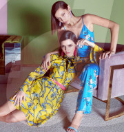 PEOPLE -  Kendall Jenner und Bella Hadid modeln zusammen für die Ochirly Frühlingskampagne