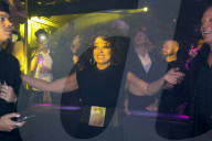 PEOPLE - Diana Ross promotet ihren Club Remix "Ain't No Mountain High Enough"