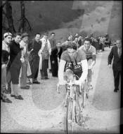 Giro 1963: Rolf Graf vor Carlo Clerici auf dem Staffelegg