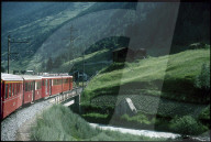 Glacier Express 1979: Zug auf Viadukt