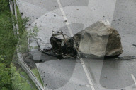 Felsbrocken knallten auf die Gotthard-Autobahn, 2006