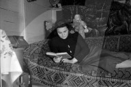 Fahrende Frau im Wohnwagen 1942