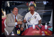 TDS: Sepp Trütsch und Daniel Mahrer beim Anstossen 1994