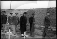 WK 2: US-Wirtschaftsdelegation ehrt gefallene Flieger 1945 