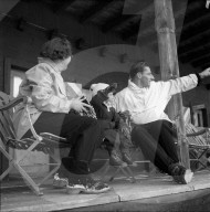 Ferdi Kübler mit Familie beim Skifahren in Arosa 1951