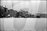 Schaustellerbetrieb im Winterlager 1942