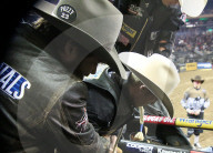 FEATURE - Harte Jungs auf wilden Rindern: Bullriding im Madison Square Garden
