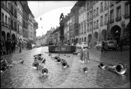 Blechblasinstrumente auf Strassenpflaster: 1. Mai Umzug in Bern 1970
