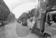 Studentenunruhen in Paris 1968: Streikende Arbeiter auf LKW