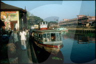 Schiffe in den Kanälen von Cochin, Indien 1981