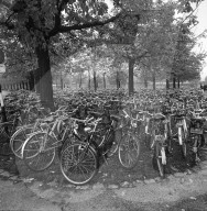 Abstellplatz für Fahrräder, 1958