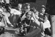 Publikum bei Grundsteinlegung für Tibet-Institut Rikon 1967
