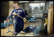 Gustav Weder, Bobfahrer, mit Bobschlitten-Kufe 1991