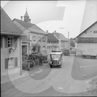Postauto aus der Schweiz in Büsingen; 1955
