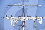 Matrosen in der Takelage der "Sedov" 1990